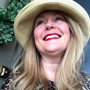 Meet your Posher, Dawn